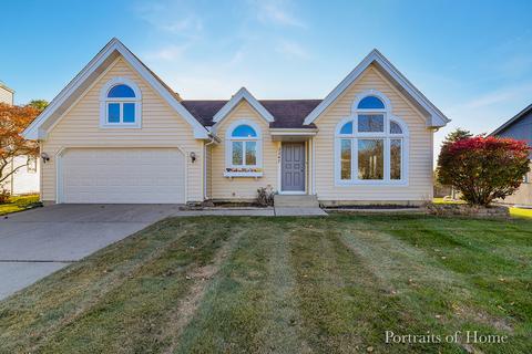 2247 Lakeside Dr, Aurora, IL 60504 photo 1