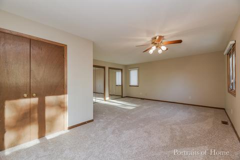 2247 Lakeside Dr, Aurora, IL 60504 photo 11