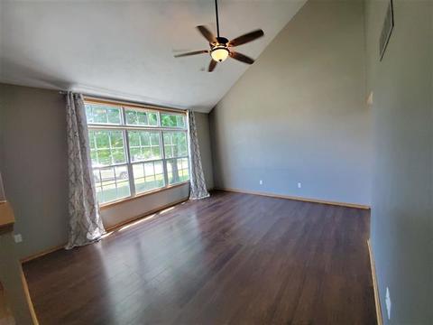 838 N Brookview Dr, Byron, IL 61010 photo 3