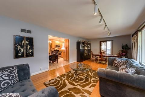 715 S Wolf Rd, Des Plaines, IL 60016 photo 4