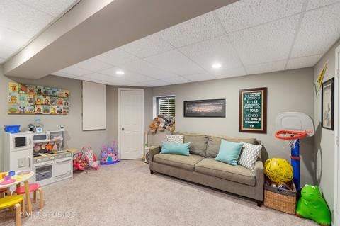 1716 Melbourne Ln, Aurora, IL 60504 photo 12