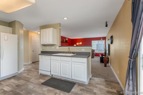 1657 Grantham Ln N, Aurora, IL 60503 photo 11