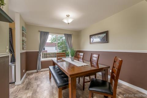1657 Grantham Ln N, Aurora, IL 60503 photo 8
