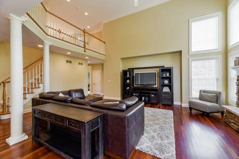 914 Crest St, Wheaton, IL 60189 photo 9