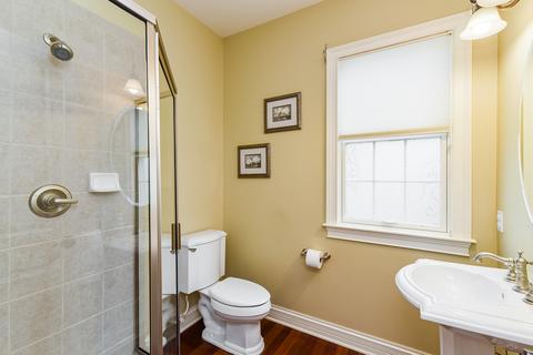 914 Crest St, Wheaton, IL 60189 photo 17