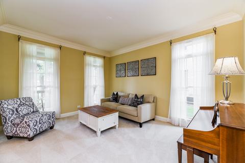 914 Crest St, Wheaton, IL 60189 photo 7
