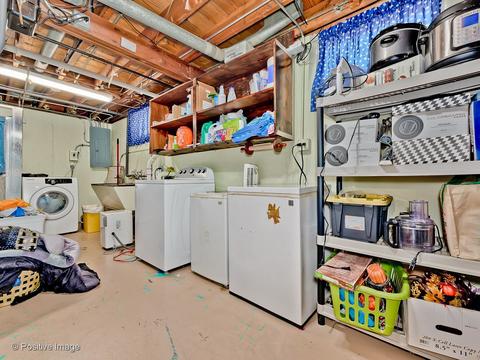 211 N Elroy Ave, Bartlett, IL 60103 photo 14