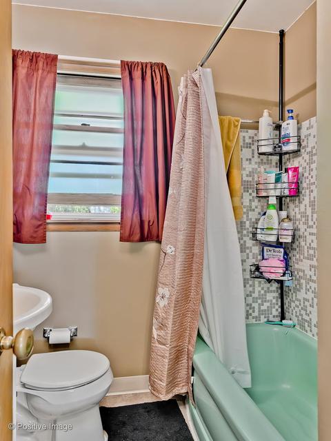 211 N Elroy Ave, Bartlett, IL 60103 photo 11