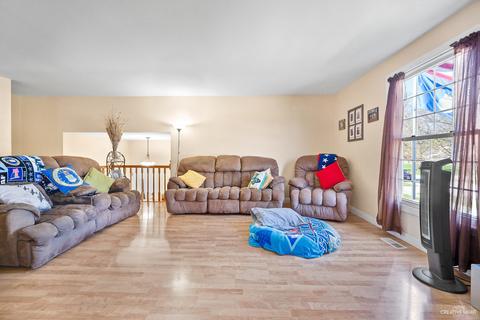 1610 Wadham Pl, Wheaton, IL 60189 photo 4