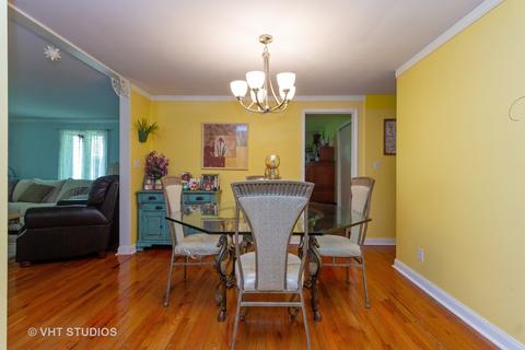 13 Lawrence Dr, Kankakee, IL 60901 photo 7