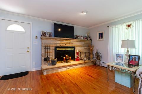 13 Lawrence Dr, Kankakee, IL 60901 photo 4