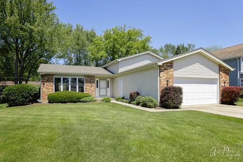 3108 W Lorient Dr, Mchenry, IL 60050 photo 1