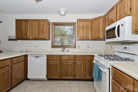 3108 W Lorient Dr, Mchenry, IL 60050 photo 10