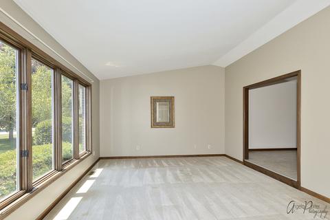 3108 W Lorient Dr, Mchenry, IL 60050 photo 5