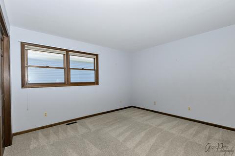 3108 W Lorient Dr, Mchenry, IL 60050 photo 14