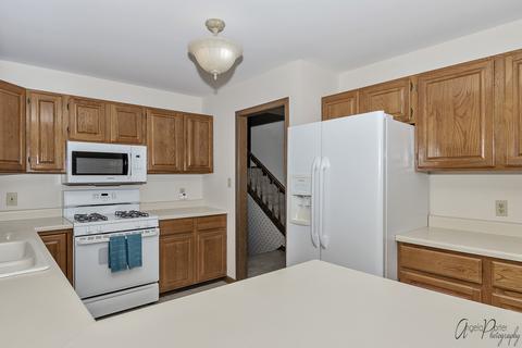 3108 W Lorient Dr, Mchenry, IL 60050 photo 11