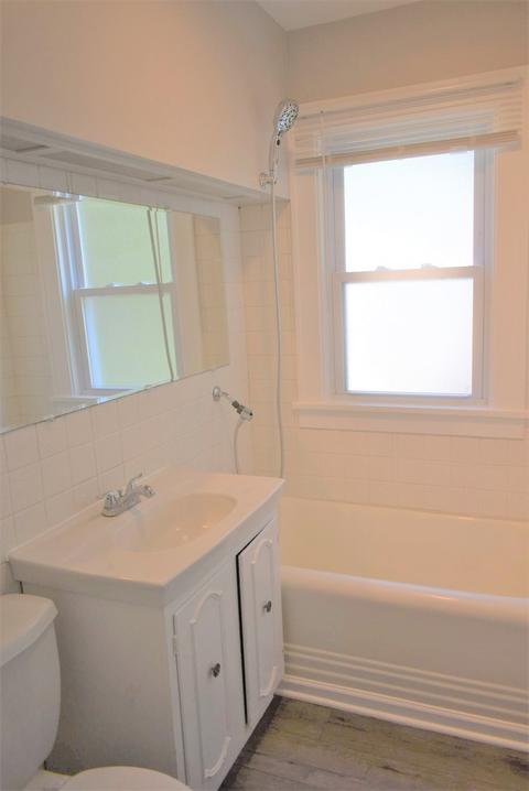 804 N Center St, Mchenry, IL 60050 photo 10