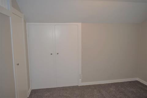 804 N Center St, Mchenry, IL 60050 photo 13