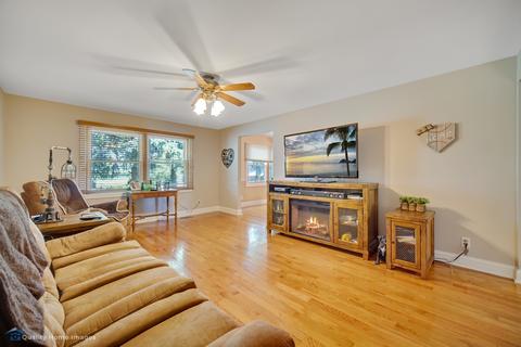 15112 S Thomas Ct, Plainfield, IL 60544 photo 2