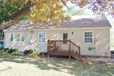 426 N Appleton Rd, Belvidere, IL 61008 photo 3