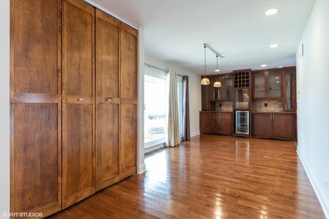 655 Flagstaff Ln, Hoffman Estates, IL 60169 photo 8