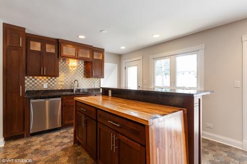 655 Flagstaff Ln, Hoffman Estates, IL 60169 photo 7