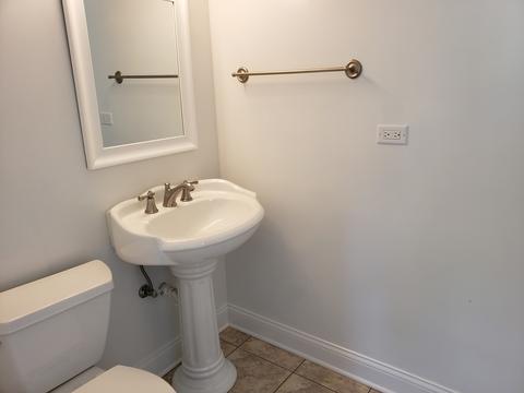 655 Flagstaff Ln, Hoffman Estates, IL 60169 photo 17