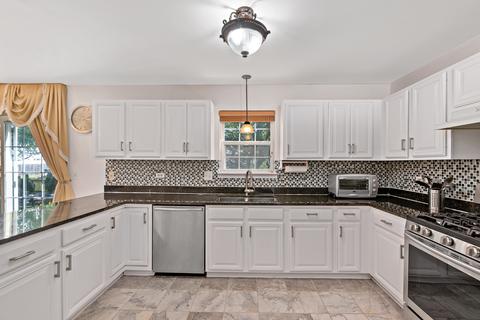 5212 Kingsbury Estates Dr, Plainfield, IL 60586 photo 8