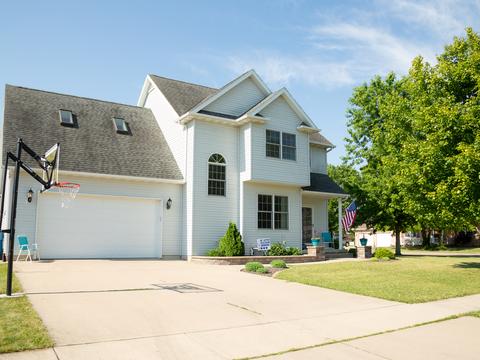 2 Ashland Ct, Peru, IL 61354 photo 3