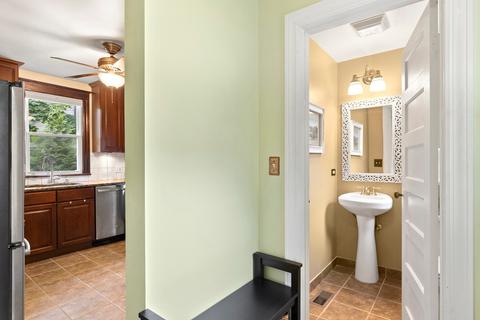 414 E Liberty Dr, Wheaton, IL 60187 photo 11