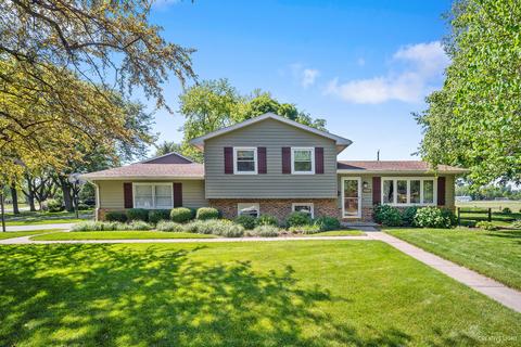 800 Westgate Ave, Aurora, IL 60506 photo 1