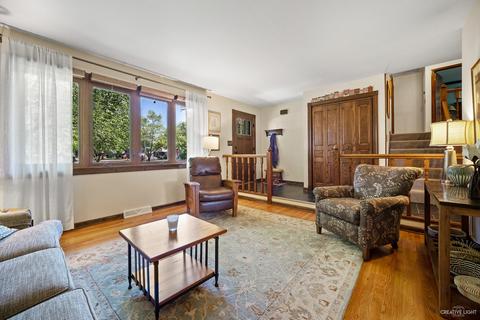800 Westgate Ave, Aurora, IL 60506 photo 4