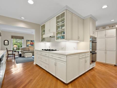 1220 Westview Rd, Glenview, IL 60025 photo 9