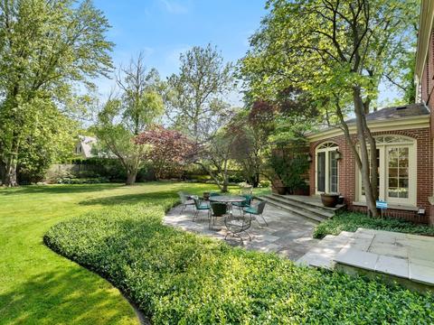 1220 Westview Rd, Glenview, IL 60025 photo 2