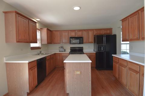2124 Wesmere Lakes Dr, Plainfield, IL 60586 photo 7