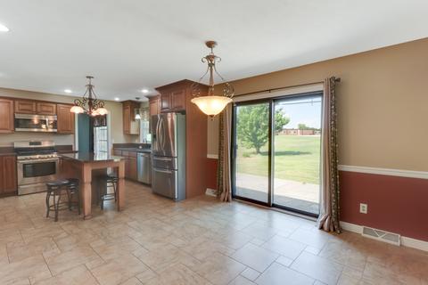 605 S Blair Dr, Normal, IL 61761 photo 16
