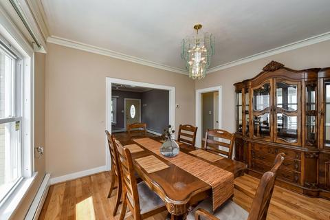 927 E Galena Blvd, Aurora, IL 60505 photo 8