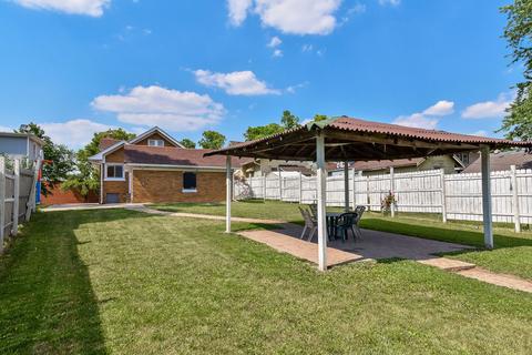 927 E Galena Blvd, Aurora, IL 60505 photo 3