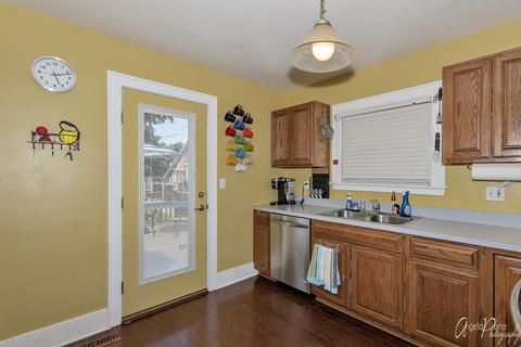 822 5th Ave, Aurora, IL 60505 photo 14