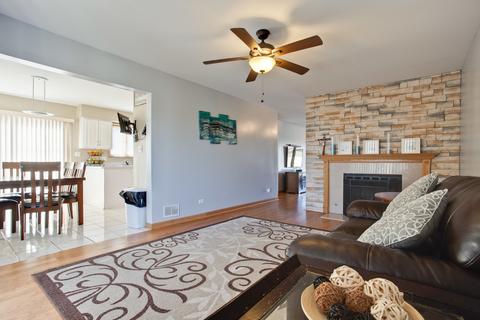 1775 Lakeview Dr #B, Wheeling, IL 60090 photo 9