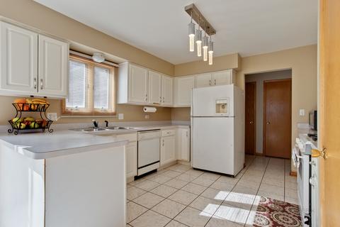 1775 Lakeview Dr #B, Wheeling, IL 60090 photo 11