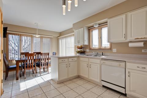 1775 Lakeview Dr #B, Wheeling, IL 60090 photo 13