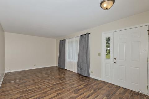 416 Deerpath Dr, Mchenry, IL 60051 photo 3