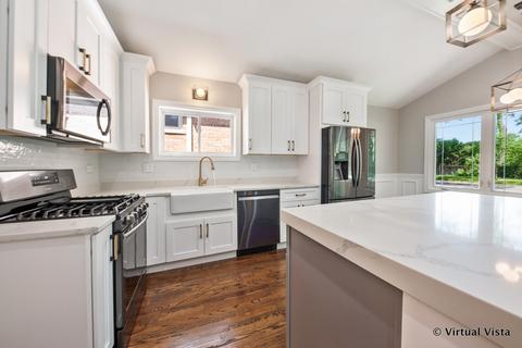 4055 W Devon Ave, Chicago, IL 60646 photo 5