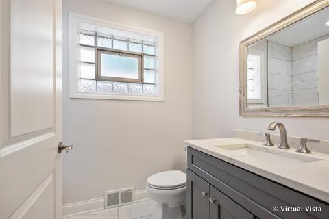 4055 W Devon Ave, Chicago, IL 60646 photo 10