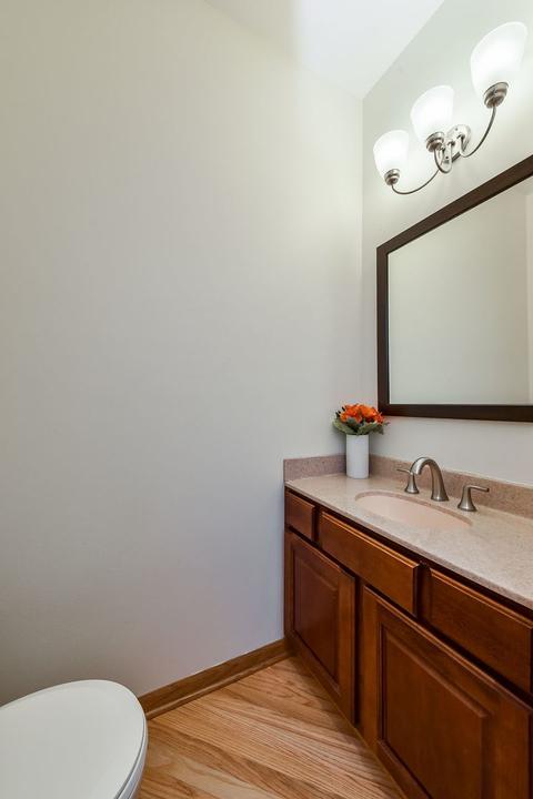 320 N Wright St, Naperville, IL 60540 photo 8