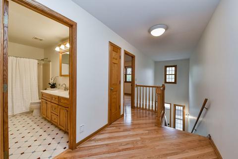 320 N Wright St, Naperville, IL 60540 photo 9