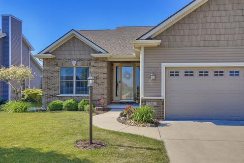 1201 Declaration Dr, Savoy, IL 61874 photo 3
