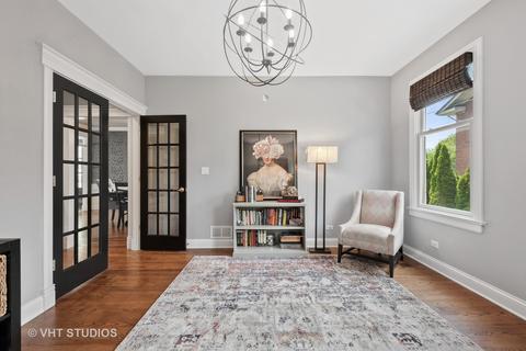 239 E South St, Elmhurst, IL 60126 photo 7