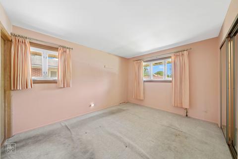 547 Lance Dr, Des Plaines, IL 60016 photo 12